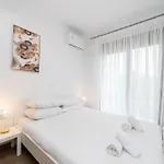 Argilos & Argilos Deluxe Residential Complexes Ofrinion