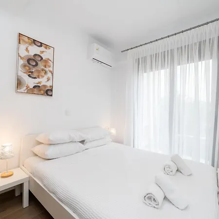 Argilos & Argilos Deluxe Residential Complexes Ofrínion