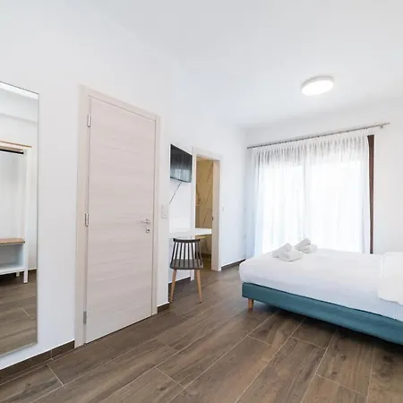 Argilos & Argilos Deluxe Residential Complexes Apartament