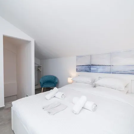 Argilos & Argilos Deluxe Residential Complexes Apartment Ofrínion