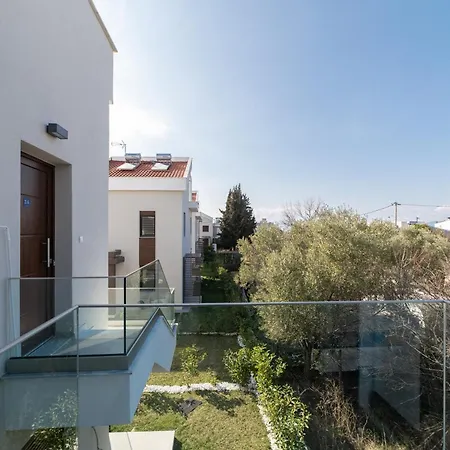 Argilos & Argilos Deluxe Residential Complexes *